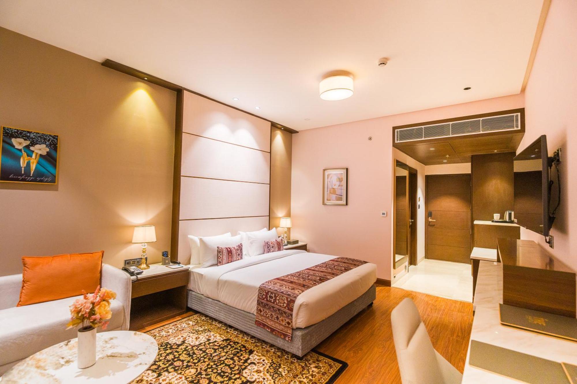 The Maple Hotel Bhopal Bagian luar foto